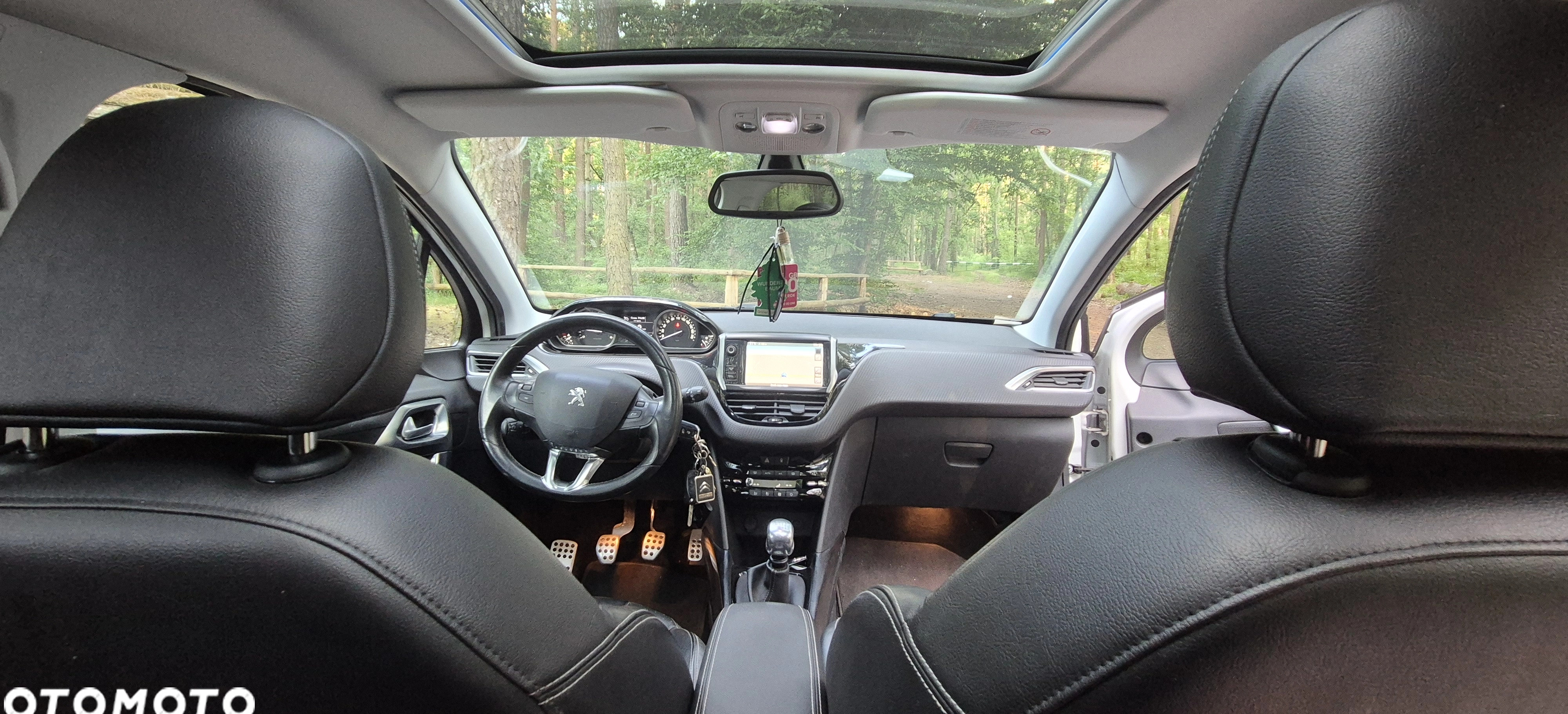 Peugeot 2008 cena 28900 przebieg: 131375, rok produkcji 2013 z Czerniejewo małe 67